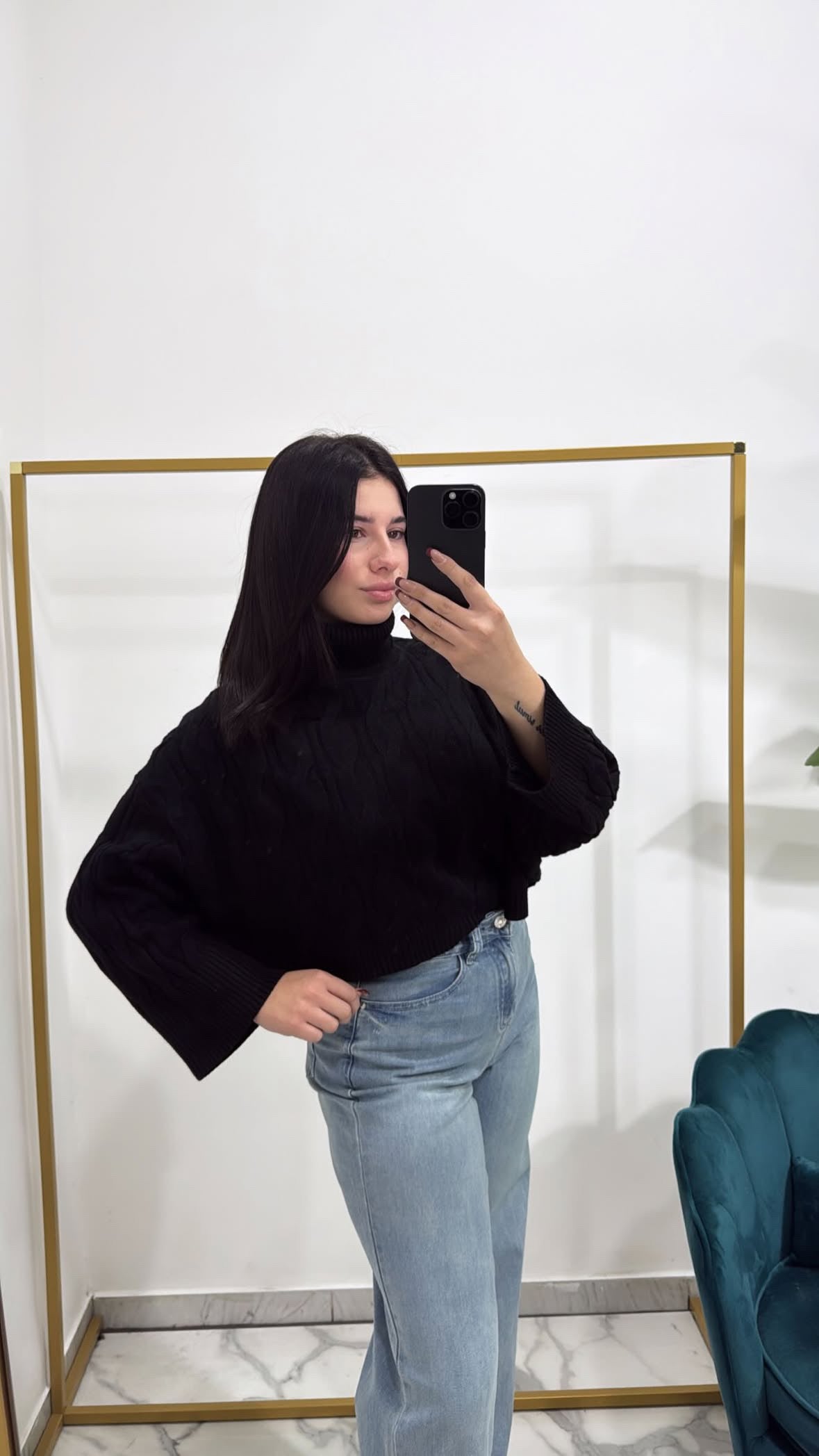 Maglioncino crop collo alto